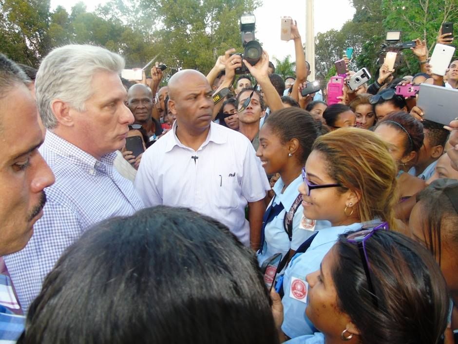 A la reunión, que tuvo lugar en la sede de la Asamblea Provincial del Poder Popular, asistieron el Primer Vicepresidente cubano Salvador Valdès Mesa y Ministros de varias esferas.