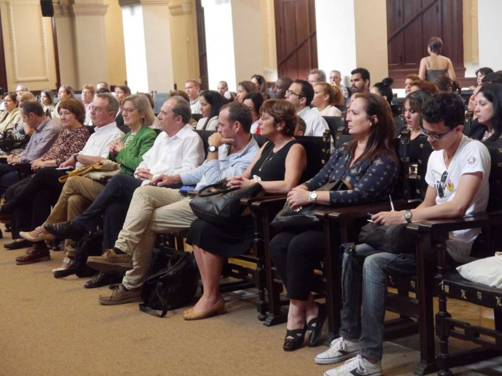 La capacitación, superación y posgrado de interés estatal son actividades que tributan a lograr niveles superiores de productividad, eficiencia y calidad en la producción y los servicios, cumpliendo los objetivos de la entidad.