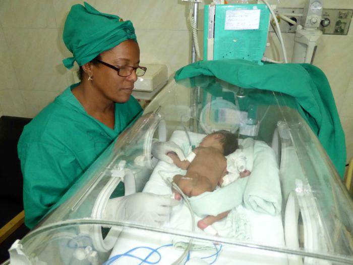 Tras la puesta en marcha ese año del Centro Nacional de Genética Médica, los indicadores presentan una reducción progresiva que supera el 50 por ciento de los datos iniciales.