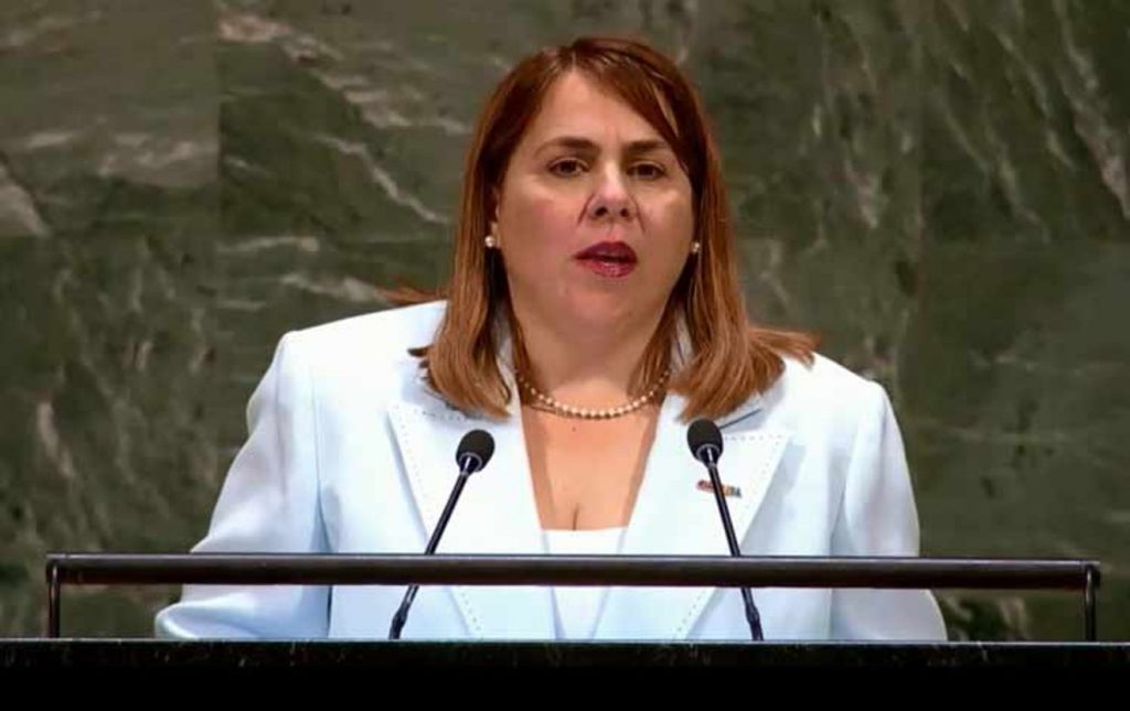 La representante permanente alterna de la Isla ante la ONU, Ana Silvia Rodríguez, cuestionó cómo se podrá erradicar la pobreza en todas sus formas y dimensiones, si naciones como EE.UU. dedican multimillonarios recursos en gastos militares.