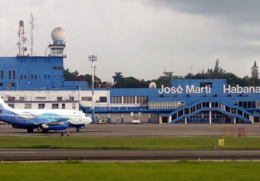 Cubana de Aviación ha sido notificada por parte de empresas arrendadoras de terceros países del cese de contratos de arrendamiento ya subscritos, lo que ha provocado la cancelación de vuelos internacionales.