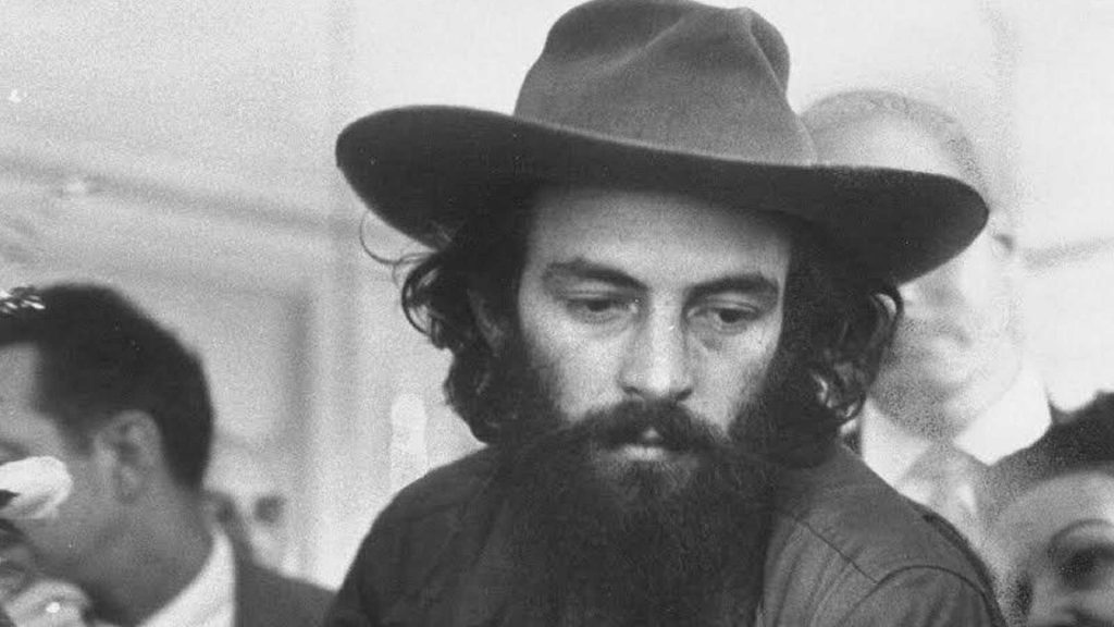 El 16 de abril de 1958 fue ascendido a Comandante y promovido a jefe de la Columna 2 Antonio Maceo, para operar en el triángulo, cuyos vértices estaban situados en las ciudades de Bayamo, Manzanillo y Victoria de Las Tunas