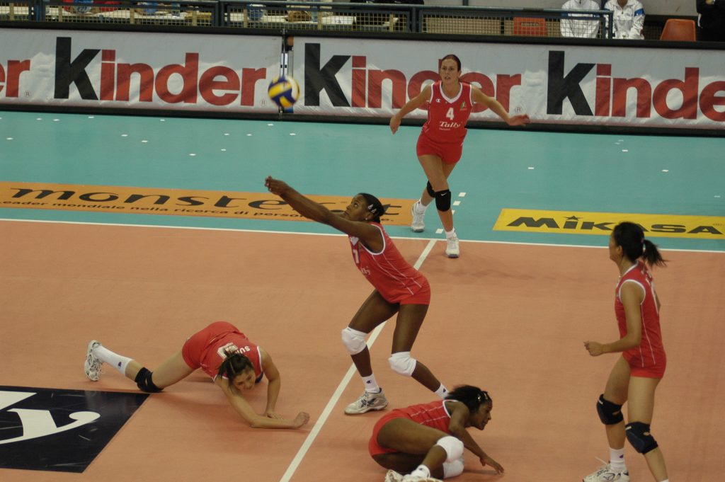 La voleibolista se convirtió en la cuarta Morena del Caribe exaltada al Salón de la Fama. Antes merecieron ese mérito las tricampeonas olímpicas Mireya Luis, Regla Torres y Magalys Carbajal.