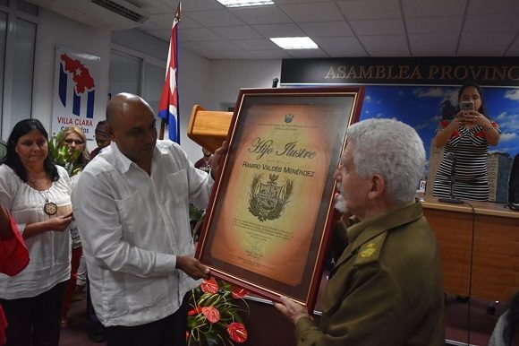 Con especial sentimiento recordó “a los artemiseños muchos de ellos perseguidos y asesinados en el asalto al Cuartel Moncada, al intrépido y valiente jefe del pelotón suicida Roberto Fernández, El Vaquerito,