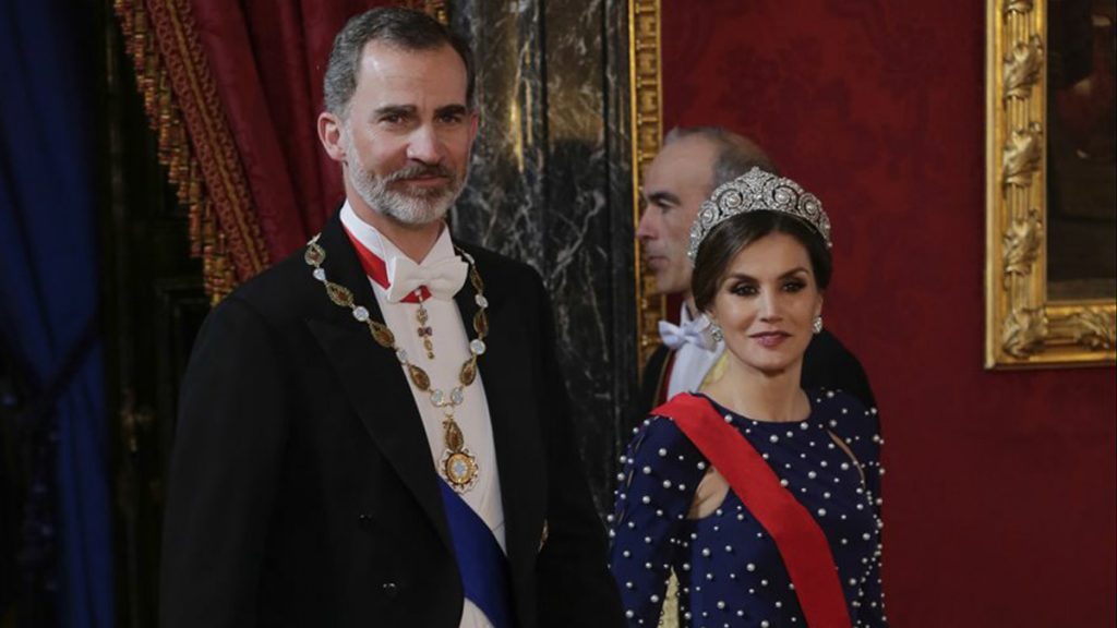Durante su permanencia en nuestro país, Su Majestad Felipe VI tendrá conversaciones oficiales con el Presidente de la República de Cuba, Miguel Díaz-Canel Bermúdez. Sus Majestades los Reyes de España realizarán otras actividades.
