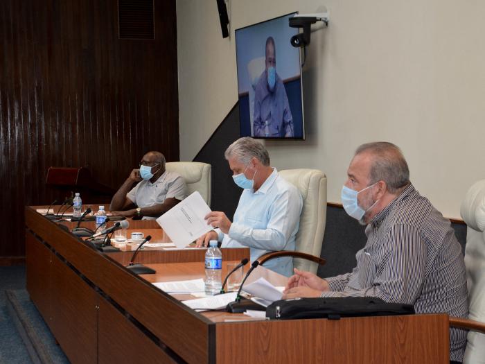 Examinaron el cumplimiento de los planes integrales de enfrentamiento a las ilegalidades de carácter urbanístico al cierre de 2019 por parte de las administraciones locales del Poder Popular provinciales y municipales, donde La Habana tiene el mayor inventario.