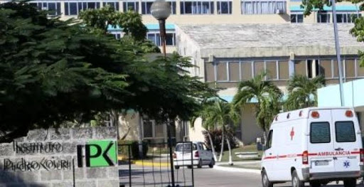 Durante la reunión se conoció también acerca de la situación epidemiológica que presentan los consejos de defensa provinciales de Granma y Sancti Spíritus, así como las acciones que en esos territorios se acometen para enfrentar el nuevo coronavirus.