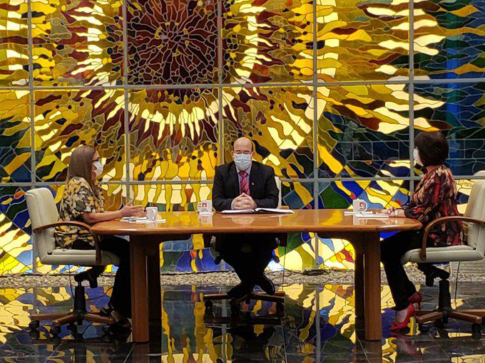 Estas acciones, agrupadas en 13 actividades principales, se han clasificado en dos grupos: aquellas que se mantendrán, y otras, cuya aplicación contempla adecuaciones en el transcurso de las tres fases pos-covid-19.