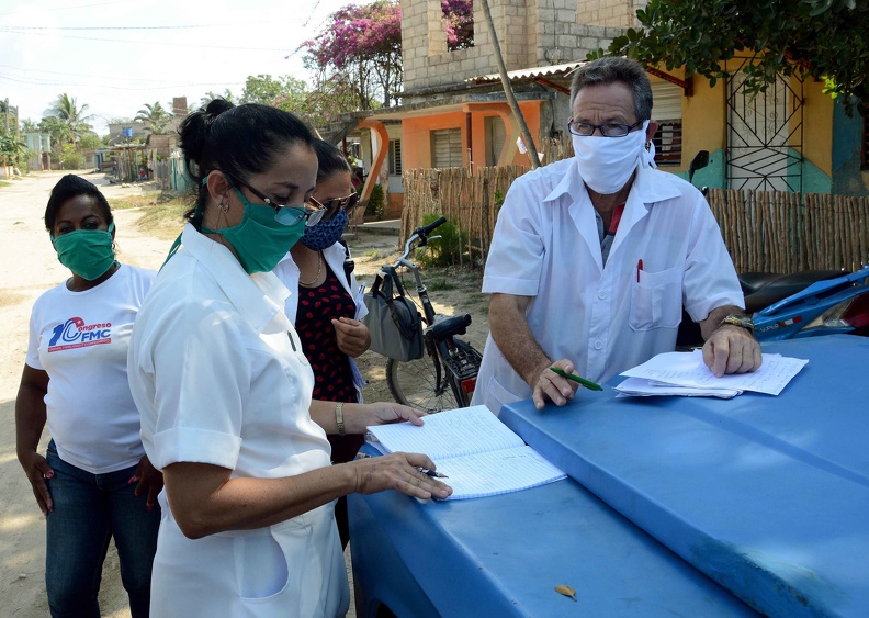 En la jornada de este martes se procesaron 50 543 muestras en los laboratorios de biología molecular del país, y como resultado se confirmaron 8 637 contagios a la COVID-19, 1 270 menos que en la jornada anterior.