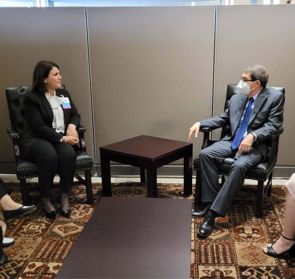 Bruno Rodríguez Parrilla adelantó que ambas partes intercambiaron sobre temas de interés común de la agenda bilateral e internacional. Rodríguez y Najla El Mangoush se reunieron en el marco del 76 período de la Asamblea General de la ONU.