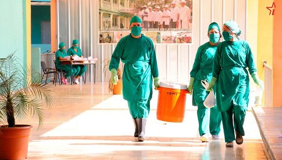 Se encuentran ingresados 91 216 pacientes, de ellos 46 881 sospechosos, 3 351 en vigilancia y 40 984 confirmados. Se procesaron 51 261 muestras en laboratorios de biología molecular y se confirmaron 8 289 contagios a la COVID-19.