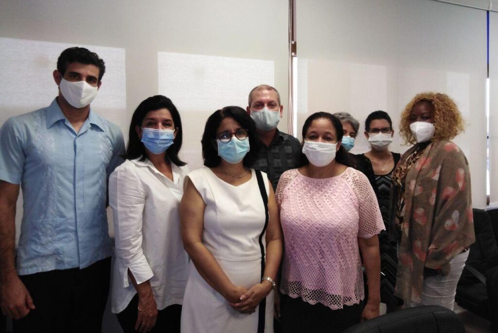 Entre los productos innovadores está NeuroEPO, uno de los activos en la cartera del Centro de Inmunología Molecular, por cuanto se ensaya como tratamiento de varias enfermedades neurodegenerativas, como Alzheimer, Parkinson y Ataxia.