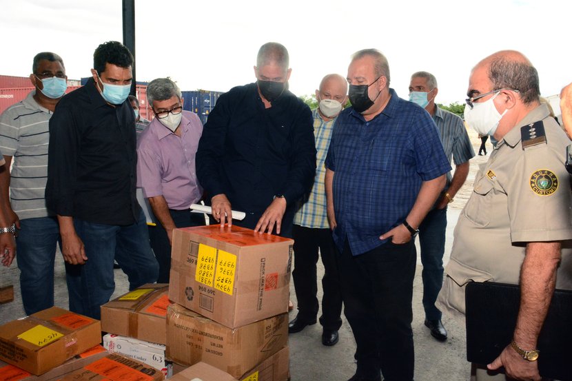 El primer ministro de Cuba, Manuel Marrero, anunció este jueves una propuesta de política para fortalecer el trabajo de las agencias transitarias de paquetería internacional que operan en el país.