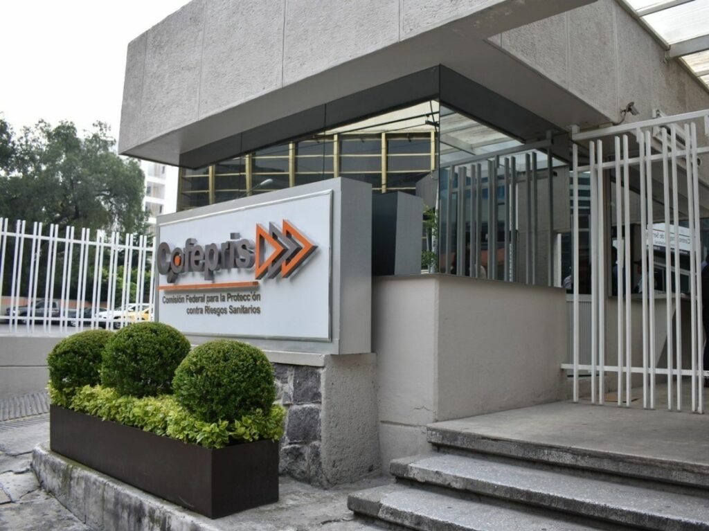 La Comisión Federal para la Protección contra Riesgos Sanitarios (Cofepris), de México, anunció en su cuenta en Twitter que autorizó, para su uso de emergencia contra la covid-19, a la vacuna cubana Abdala.