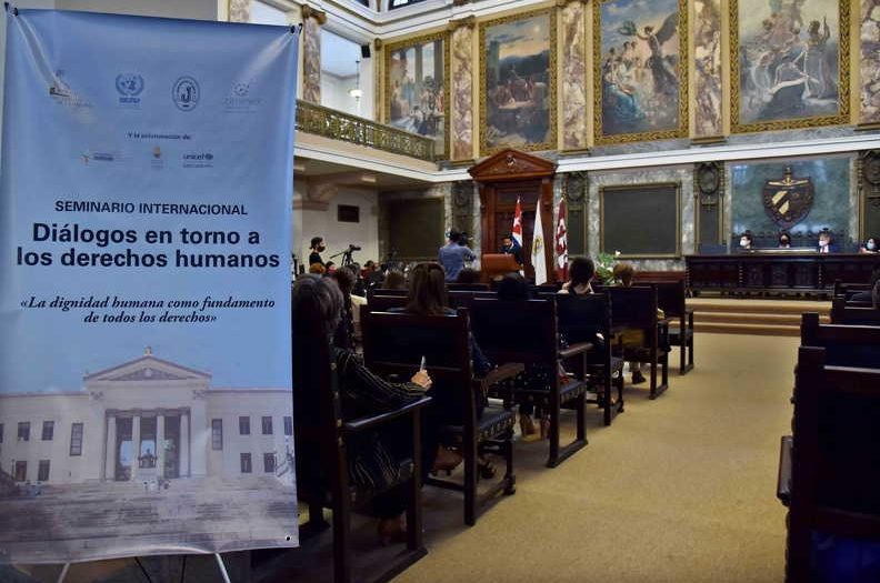 El IV seminario internacional Diálogos en torno a los derechos humanos comienza este miércoles en la Universidad de La Habana (UH), con un programa que incluye intervenciones especiales, conferencias magistrales y paneles sobre las garantías en Cuba.