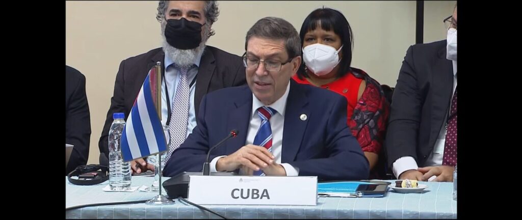 El canciller de Cuba, Bruno Rodríguez, ratificó este viernes el compromiso de su país por fortalecer la Comunidad de Estados Latinoamericanos y Caribeños (Celac) como mecanismo de concertación política para la integración regional.