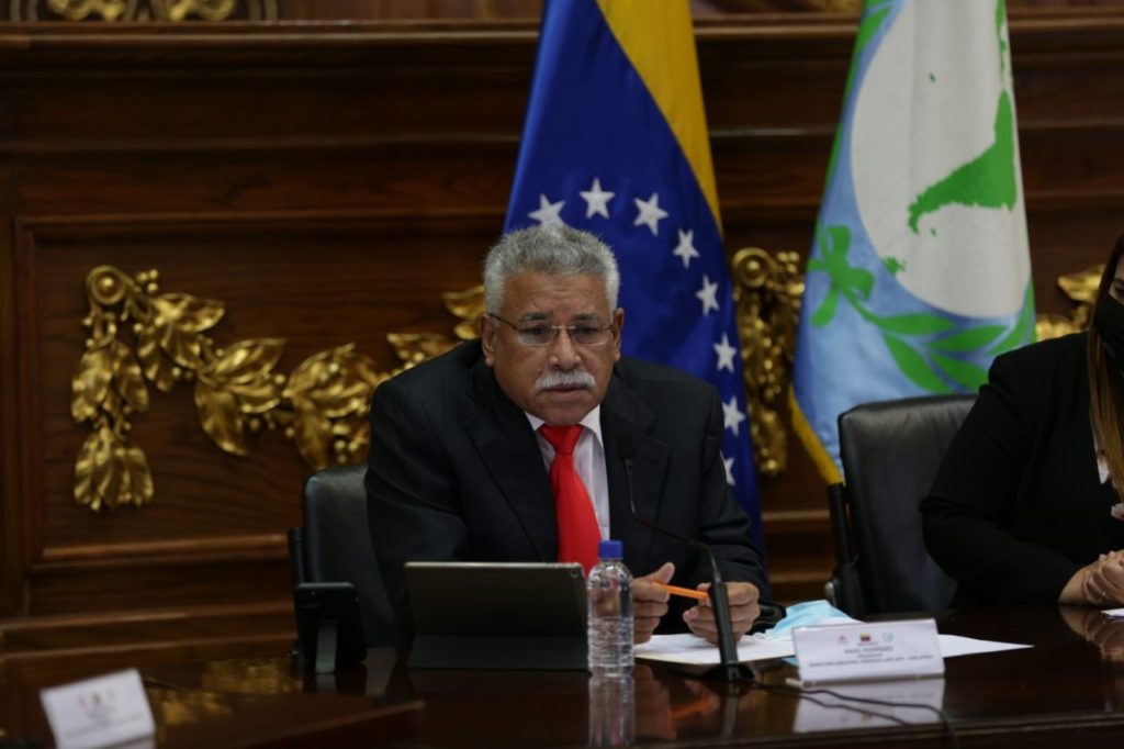 El presidente del Parlamento Latinoamericano y Caribeño en Venezuela, Ángel Rodríguez, reiteró el rechazo contra las medidas coercitivas de Estados Unidos contra Cuba y aseguró que el bloqueo estadounidense a la isla, Nicaragua y su propio país, es inhumano e ilegal.